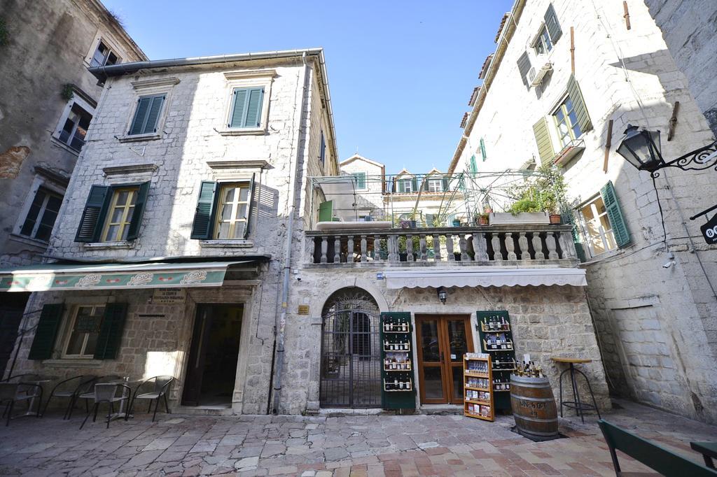 Palazzo Max And Alex Apartments Kotor Exterior foto